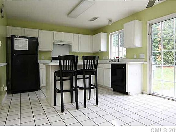 2nd image of 1310 Rumstone Ln