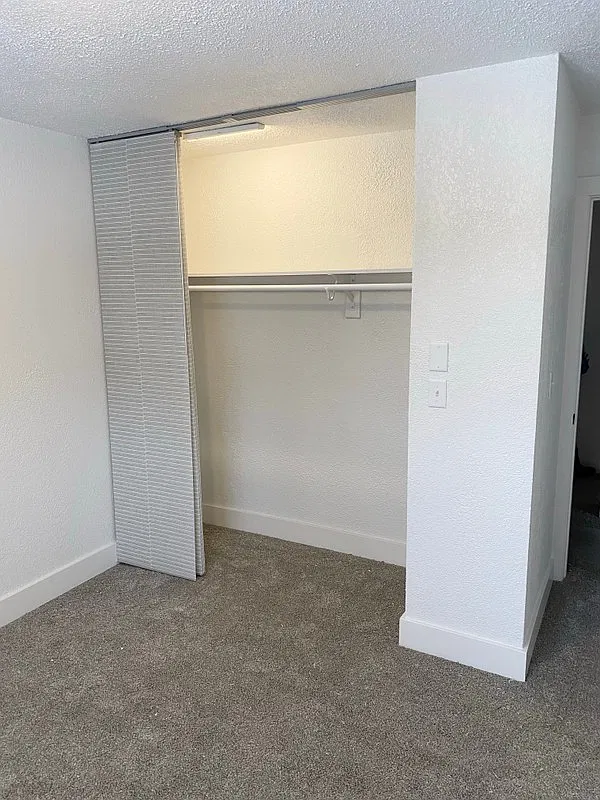 2 bed, 1.0 bath, 900 sqft, $1,450 — Photo 4