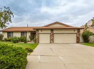 8942 S Ida Ln, Sandy, UT 84093