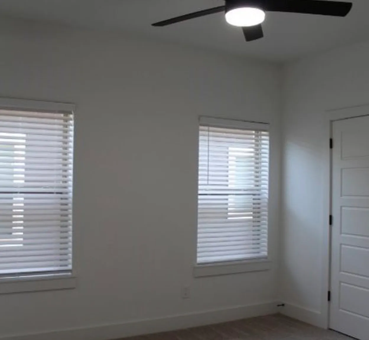 3 bed, 2.5 bath, 2297 sqft, $2,400 — Photo 4