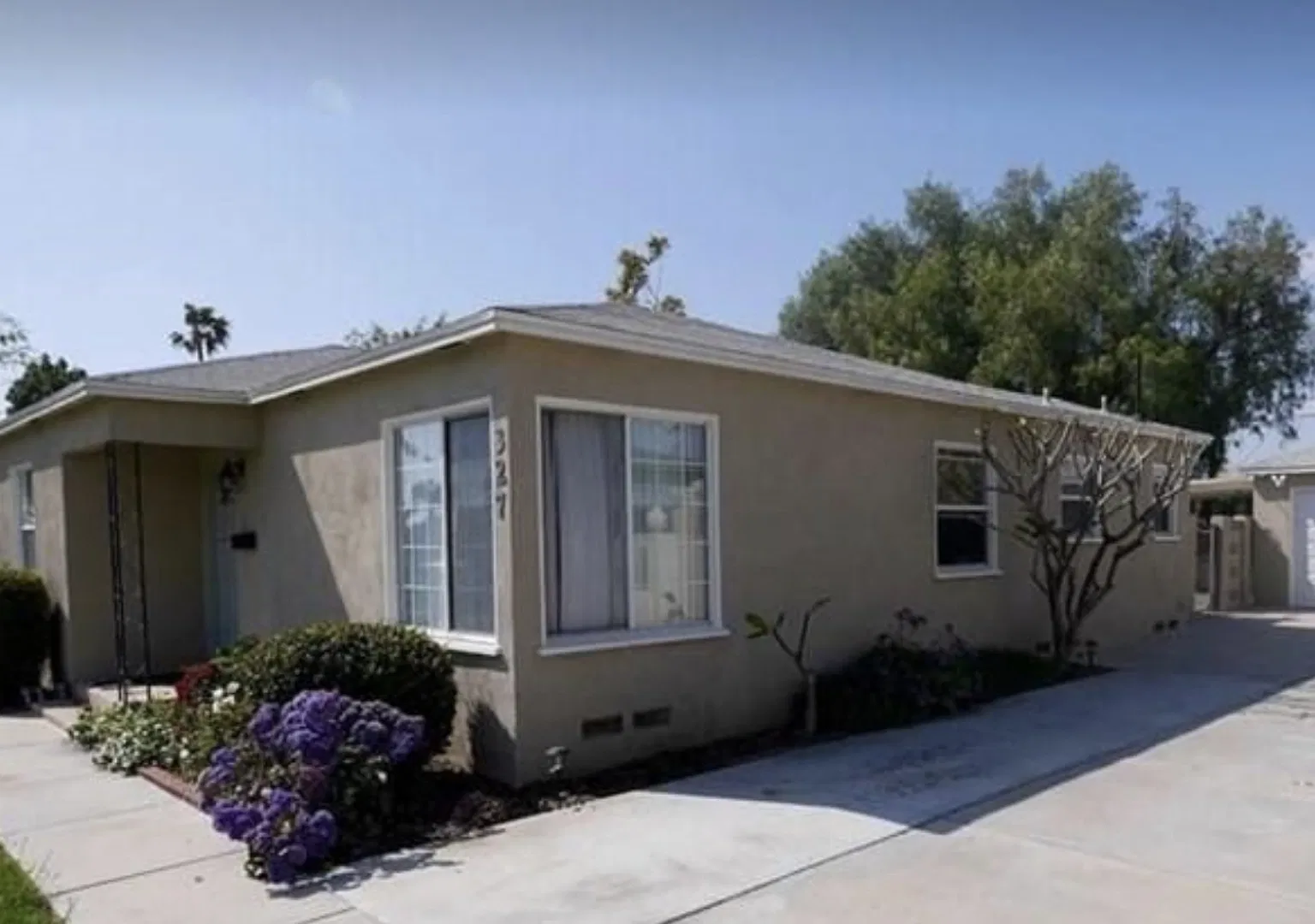 4 bed, 1375 sqft, $5,300 — Photo 2