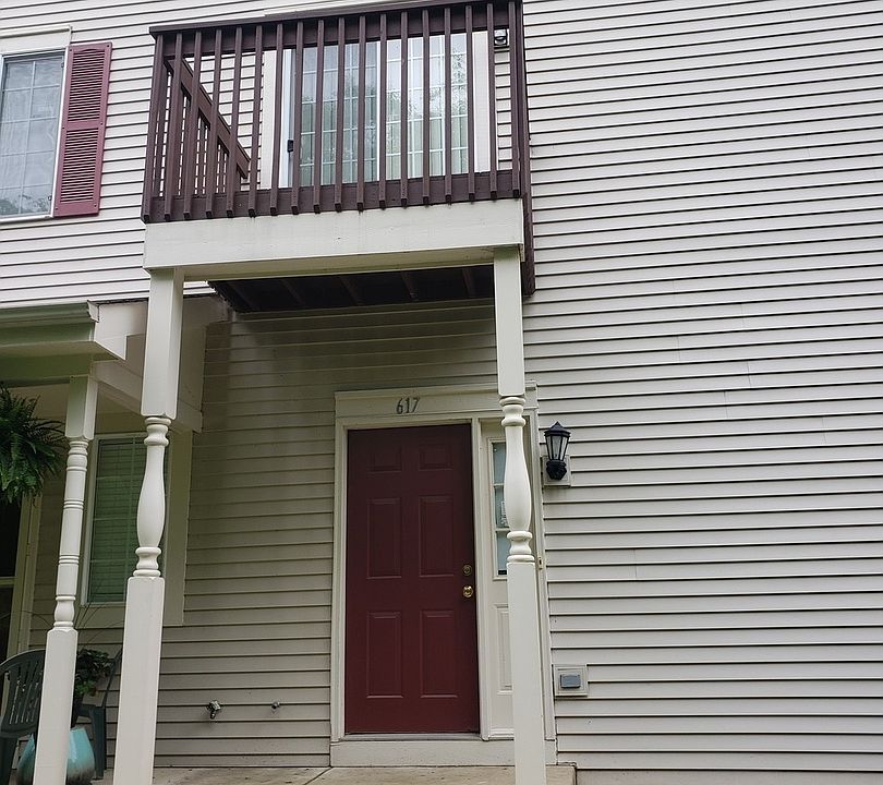 1st image of 617 Windsor Dr #617