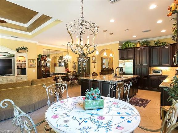 5th image of 9349 Isla Bella Cir