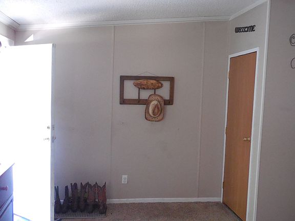 Main entry and coat closet