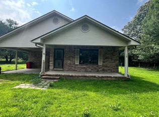 814 Burrow St, Morrilton, AR 72110
