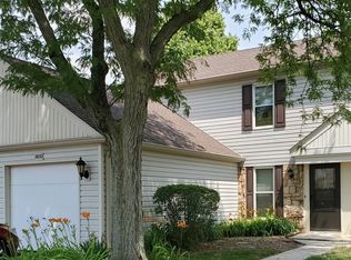 2652 Country Oaks Ct, Aurora, IL 60502