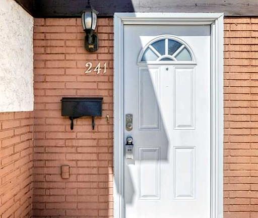 5th image of 241 SE Pinemont Rd NE