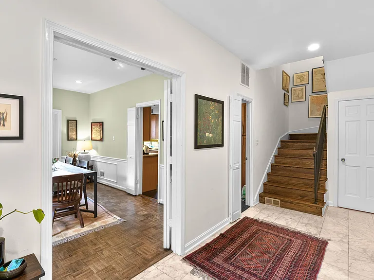 3909 Watson Pl NW — Photo 46