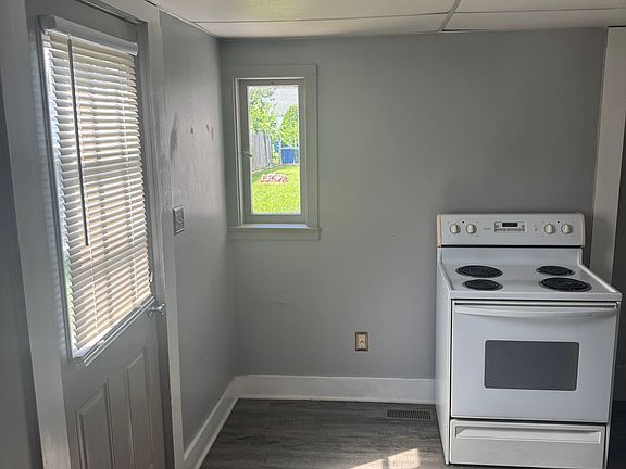 5th image of 1113 Chelsea Ave