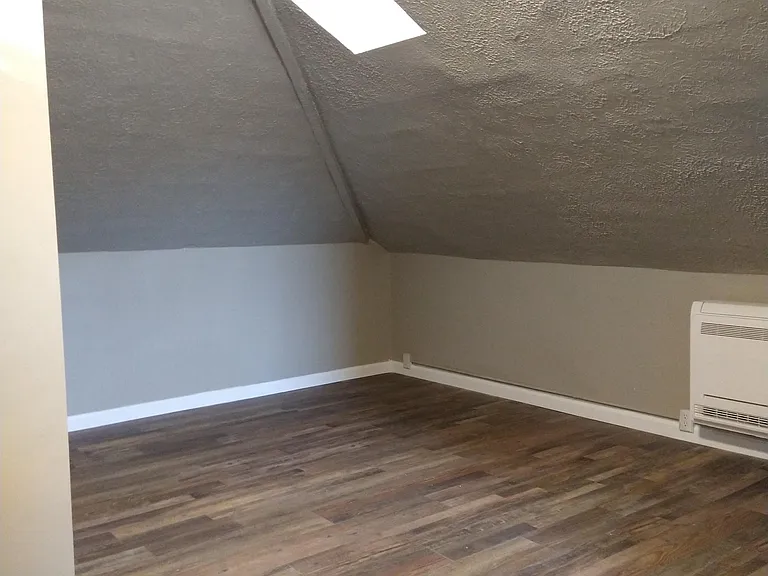 Upstairs bedroom