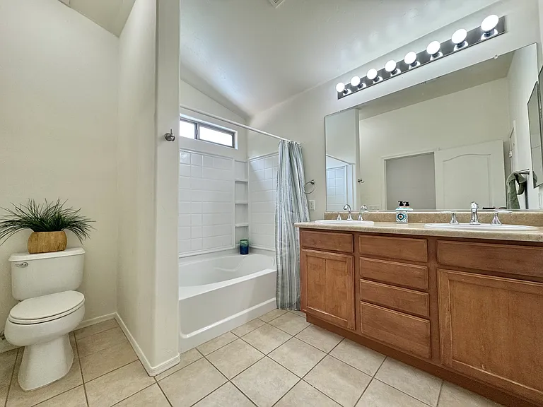 7304 E Laughing Tree Ln — Photo 22