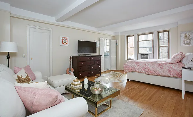 Sold by Highland Advisory | media 21