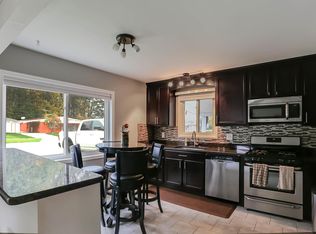 1352 Moulin Ave, Madison Heights, MI 48071