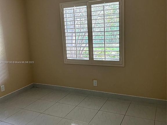 5th image of 8820 Royal Palm Blvd #1054