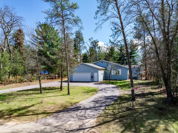 W5633 Deer Park Dr, New Lisbon, WI 53950