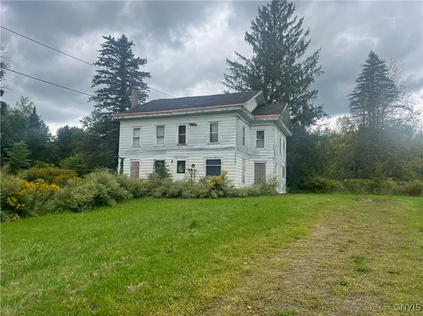 2782 County Route 45, Fulton, NY 13069