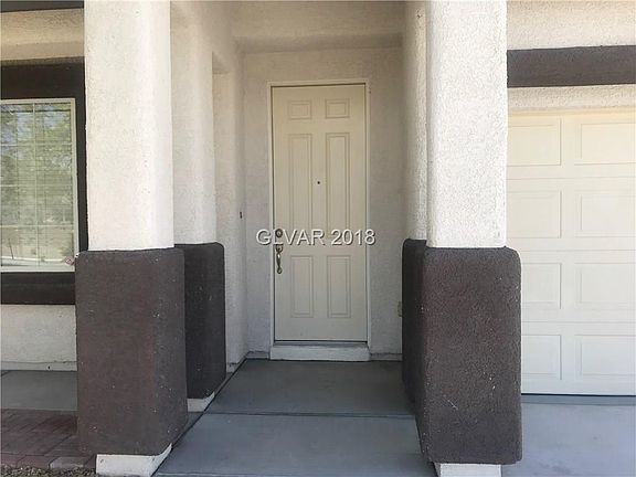 2nd image of 1613 E Hammer Ln