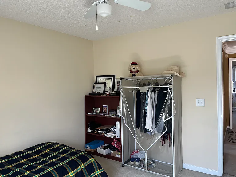 2818 Chapman Way — Photo 32