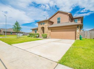 18 Rodeo Bend Dr, Manvel, TX 77578