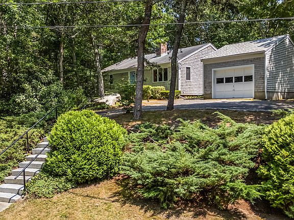 2nd image of 124 Heather Lane