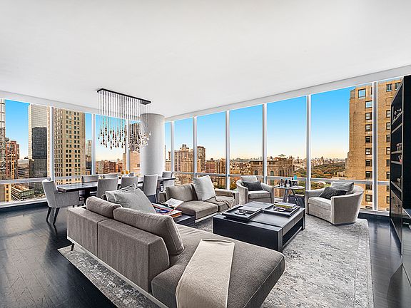 3rd image of 157 W 57th St APT 36B