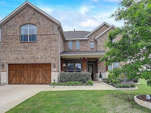 2nd image of 917 Winter Creek Dr