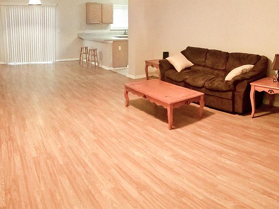 3rd image of 9636 Morgan Creek Ct