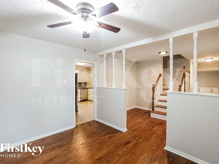 25603 Pecan Valley Cir — Photo 7