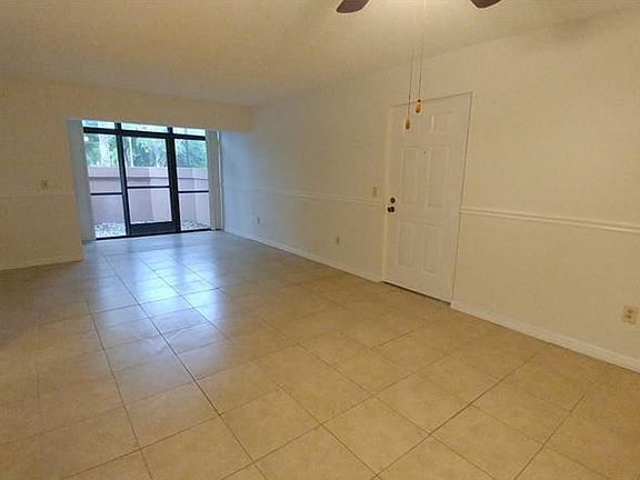 3rd image of 1515 Forrest Nelson Blvd #L