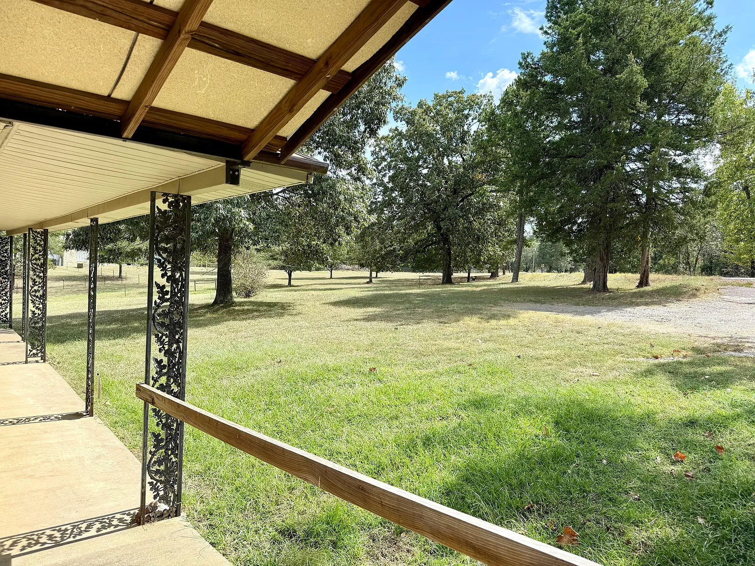 3 bed, 2000 sqft, $1,500 — Photo 4