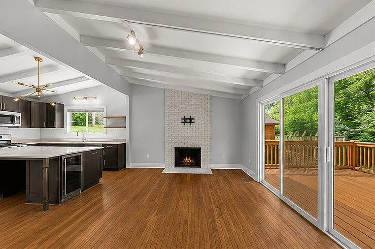 3476 Alison Dr — Photo 10