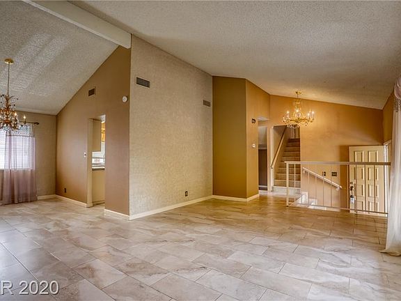 4th image of 4665 Garita St