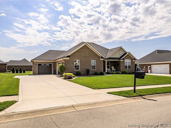 3rd image of 1729 Champions Pointe Parkway
