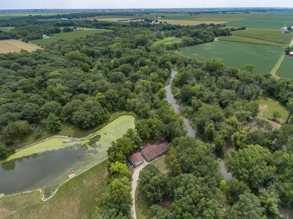 660 County Road 3350 N, Fisher, IL 61843