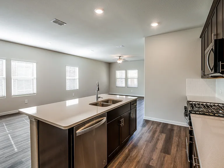 5114 Bonanza Ln — Photo 4
