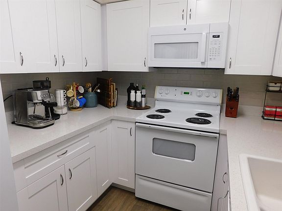 4th image of 9624 NW 16th Street #9624