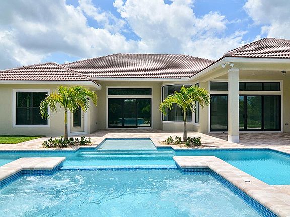 3rd image of 5589 SW Peach Palm Pl
