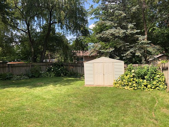 5th image of 3009 Foliage Ln