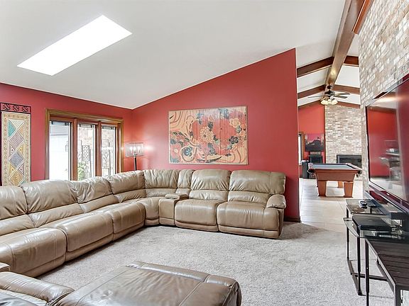 3rd image of 1531 Woodland Greens Blvd