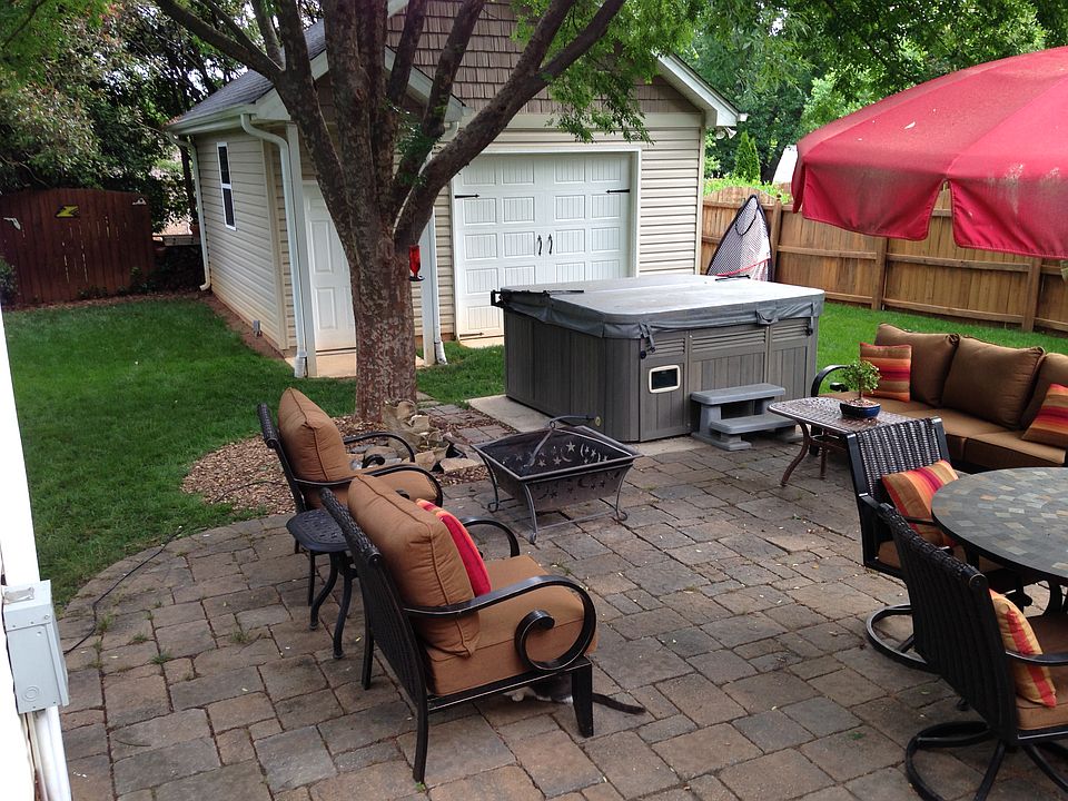 Paver Patio & Hot Tub