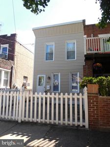 2211 Cedar St, Philadelphia, PA, 19125