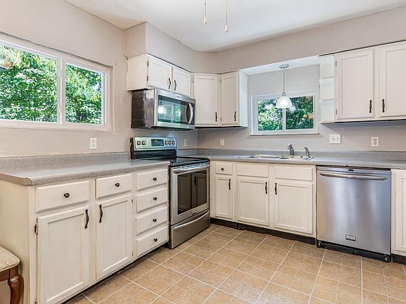 5th image of 6519 Ashwell Ln