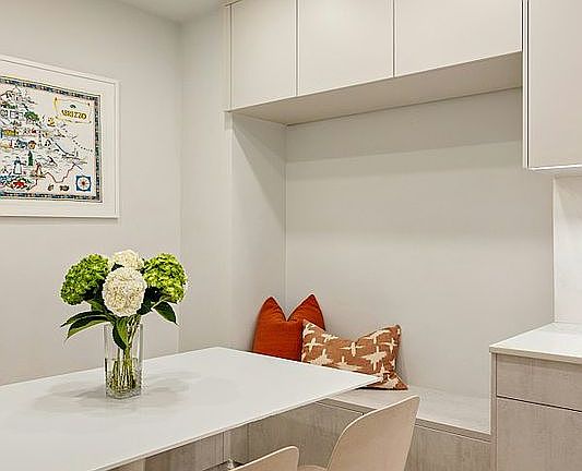 5th image of 215 E 73rd St #5A