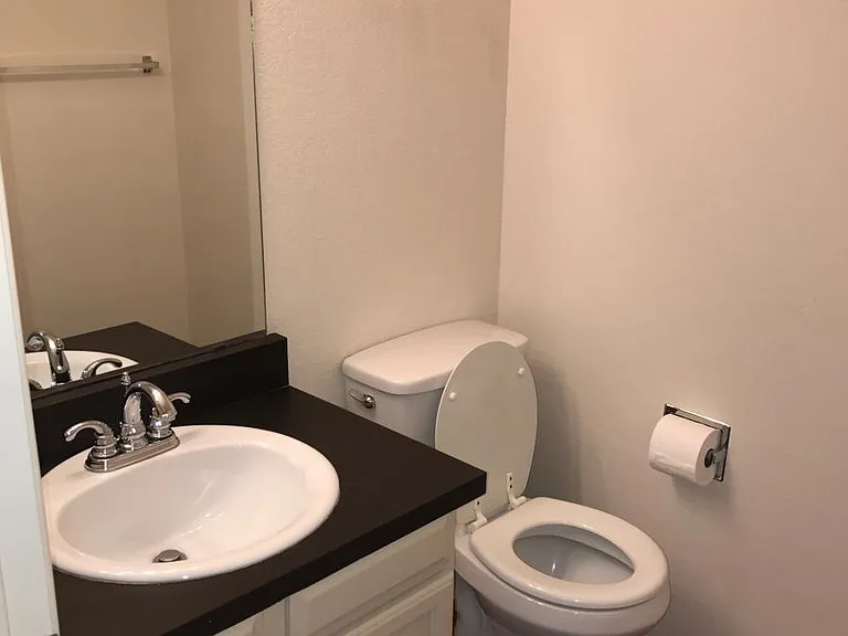 2560 N Water Pl — Photo 12