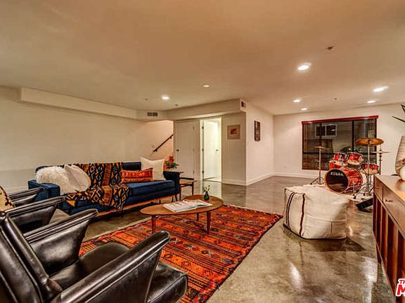 5th image of 7124 Hollywood Blvd APT 3