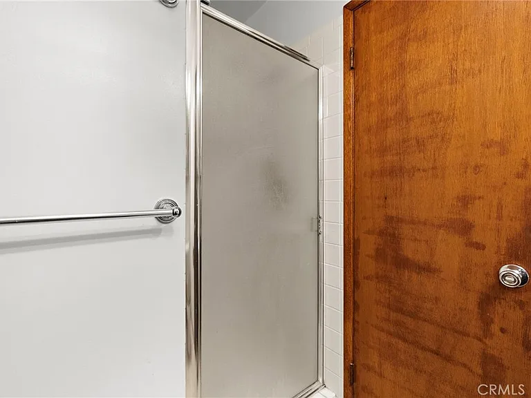 509 California Dr — Photo 13