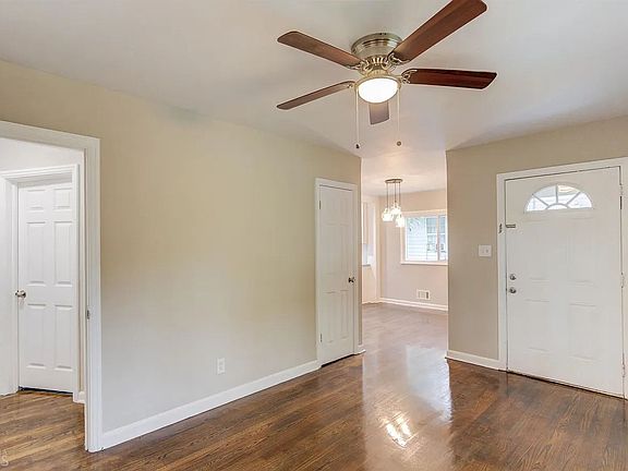 4th image of 2726 Oldknow Dr NW