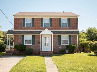 124 Barksdale Rd, Hampton, VA 23669