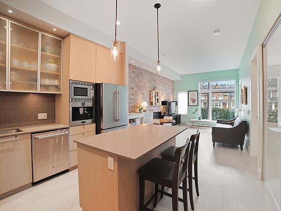 3rd image of 260 Salter St #104