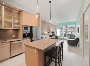 260 Salter St #104, New Westminster, BC